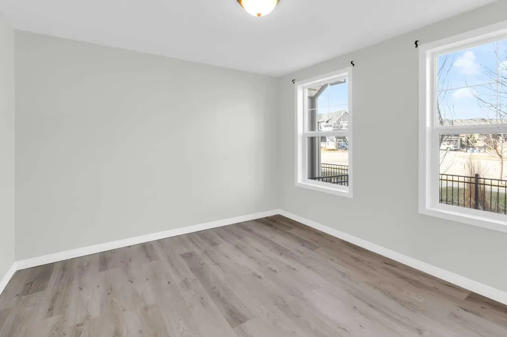 140 Sundown Road Cochrane AB T4C 2M5