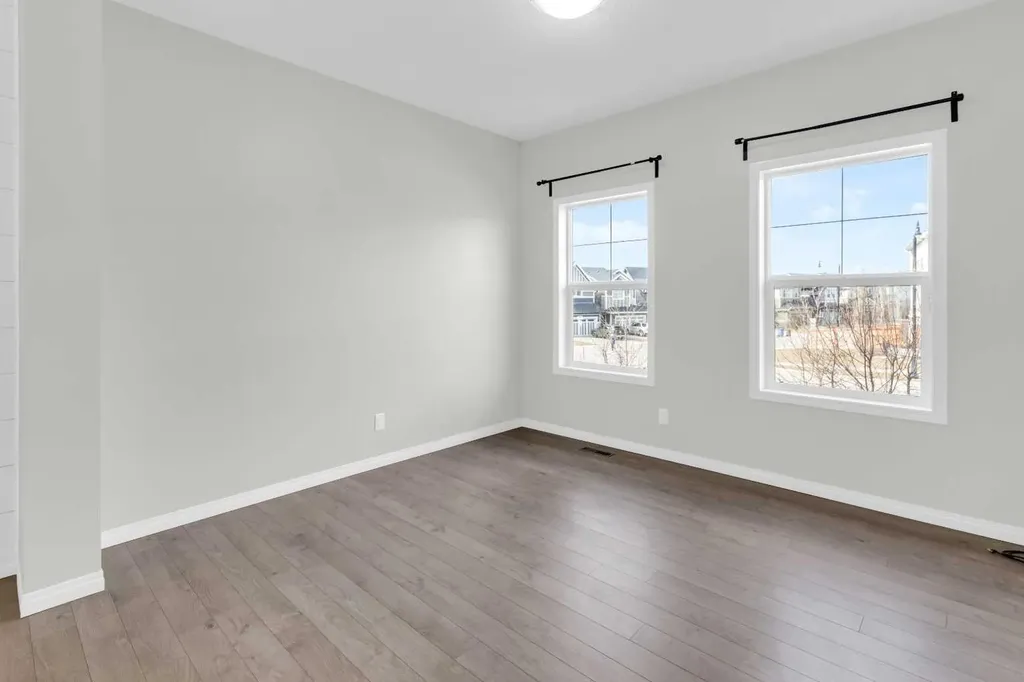 140 Sundown Road Cochrane AB T4C 2M5