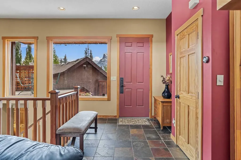 214 Eagle Point Canmore AB T1W 3E6