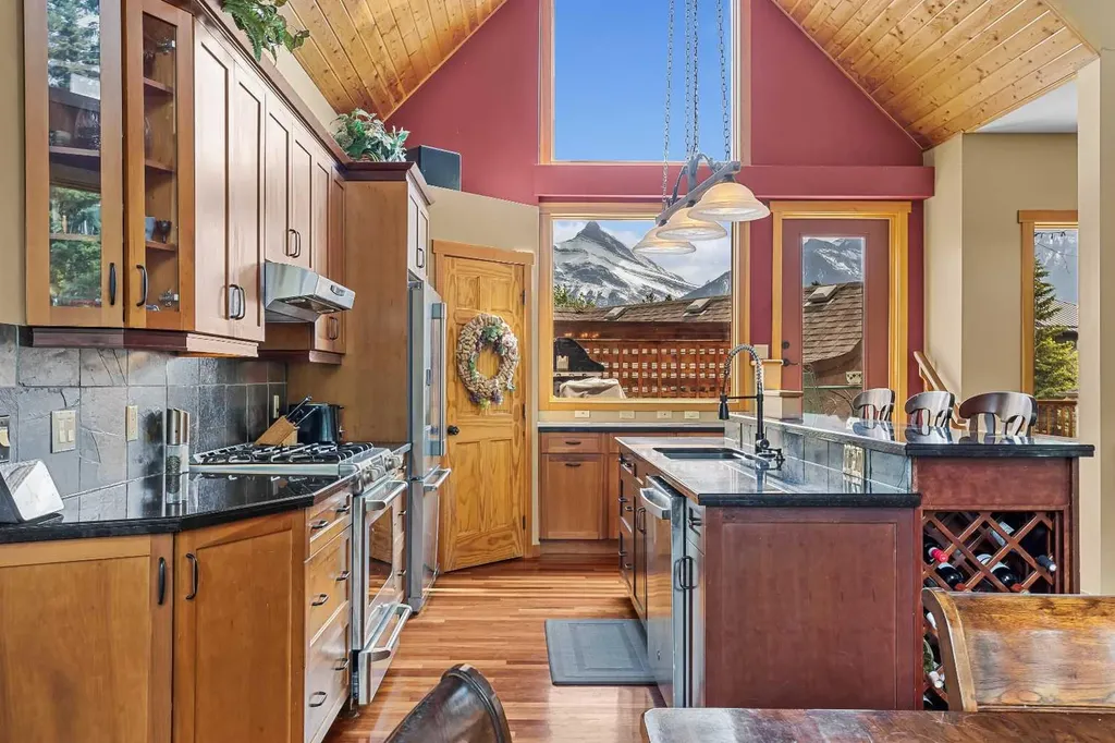 214 Eagle Point Canmore AB T1W 3E6