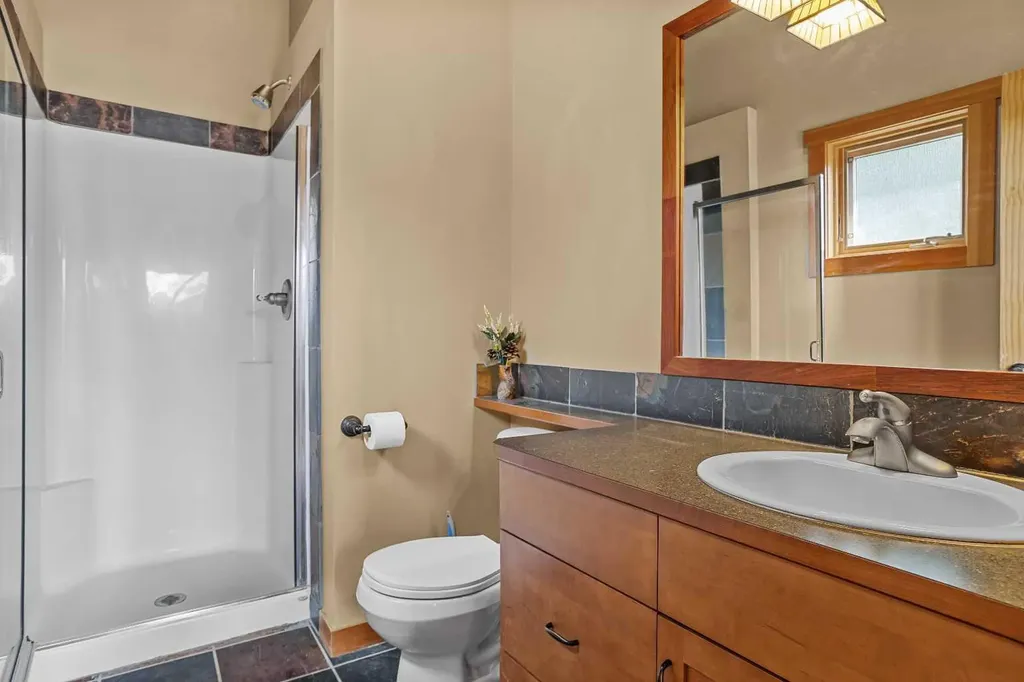 214 Eagle Point Canmore AB T1W 3E6