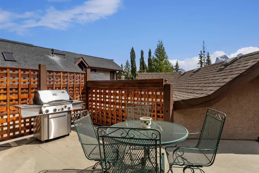 214 Eagle Point Canmore AB T1W 3E6