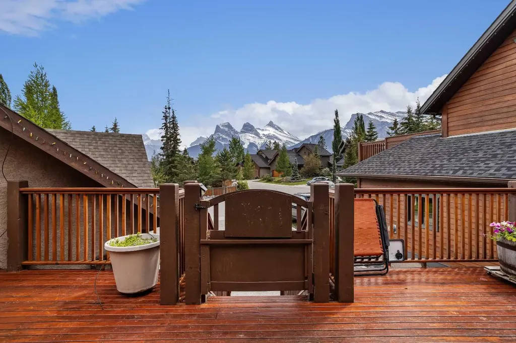 214 Eagle Point Canmore AB T1W 3E6