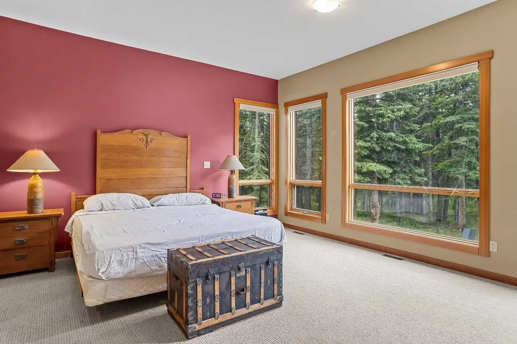 214 Eagle Point Canmore AB T1W 3E6