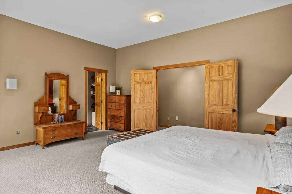 214 Eagle Point Canmore AB T1W 3E6