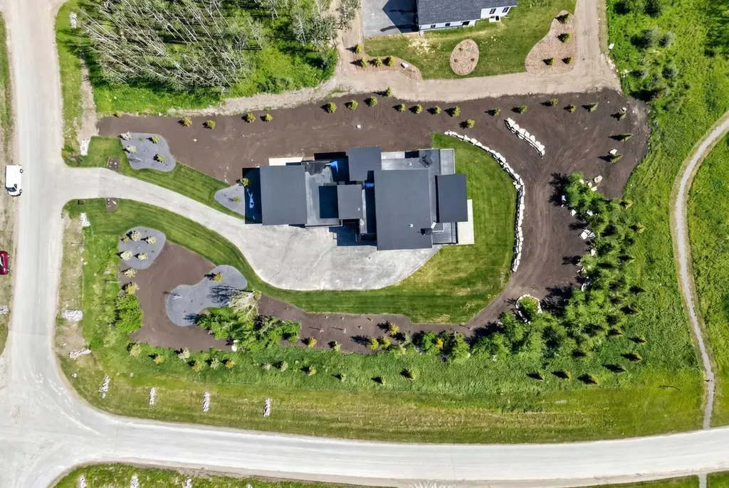 7 Silverhorn Terrace Rural Rocky View County AB T3R0X3