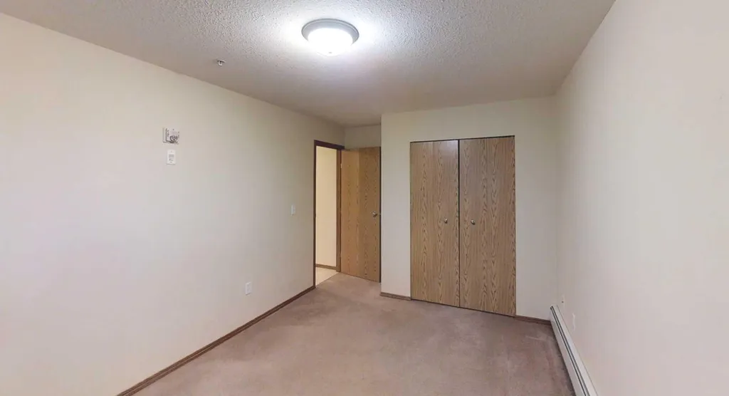 12025 Royal Oaks Drive Grande Prairie AB T8V 2K8