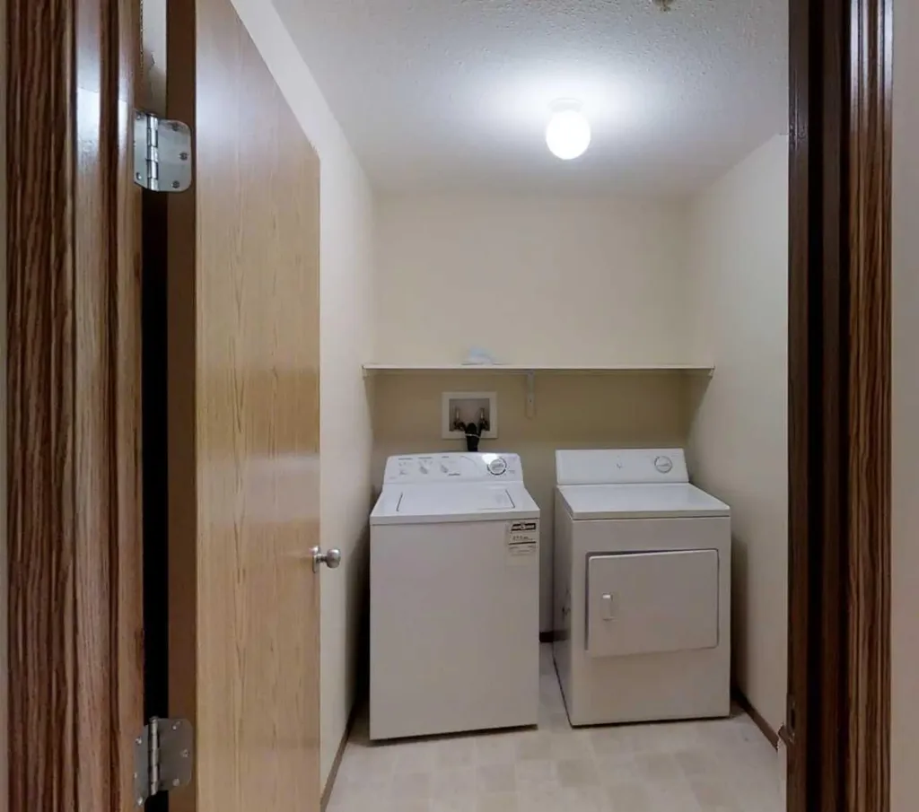 12025 Royal Oaks Drive Grande Prairie AB T8V 2K8