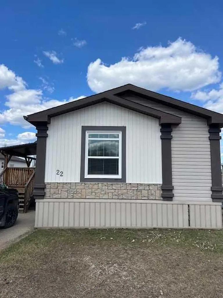22 Keystone Place Whitecourt AB T7S 0C5