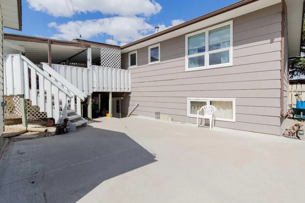 580 Mcdougall Street Pincher Creek AB T0K1W0
