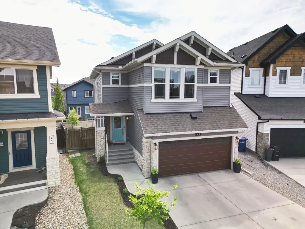 49 Kingsbridge Place SE Airdrie AB T4A 0S4