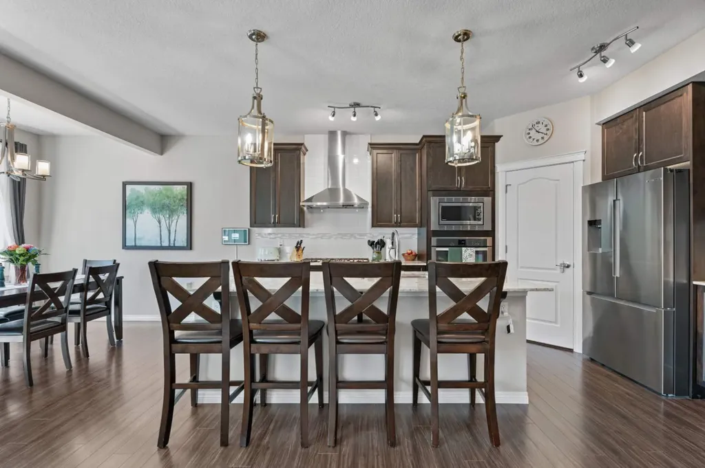 49 Kingsbridge Place SE Airdrie AB T4A 0S4