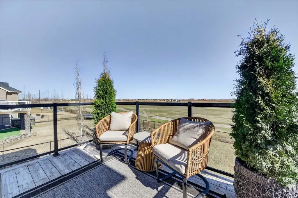 85 Boulder Creek Manor SE Langdon AB T0J 1X3