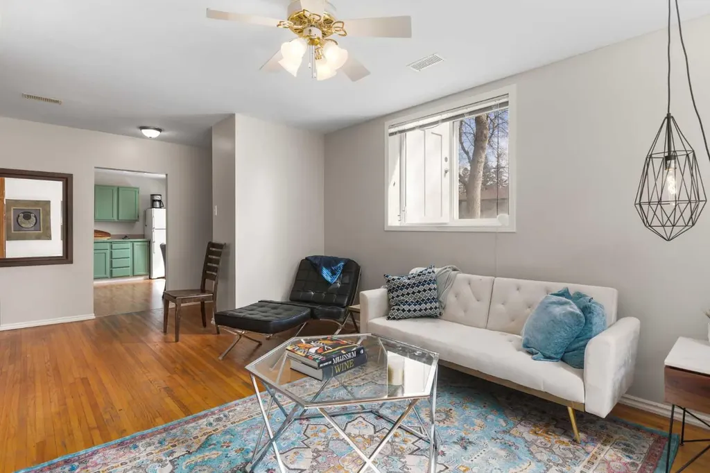 6619 18 Street SE Calgary AB T2C 0M7