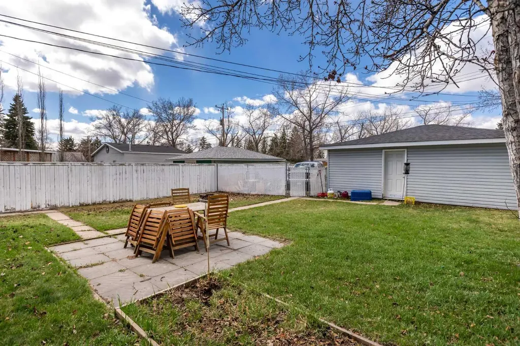 6619 18 Street SE Calgary AB T2C 0M7