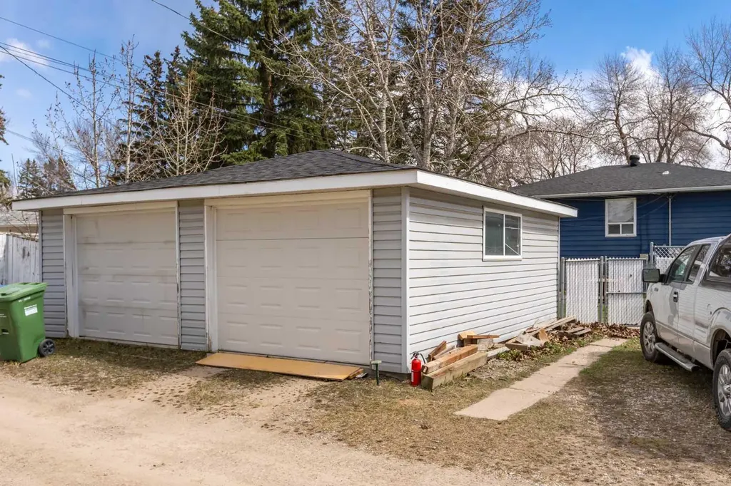 6619 18 Street SE Calgary AB T2C 0M7