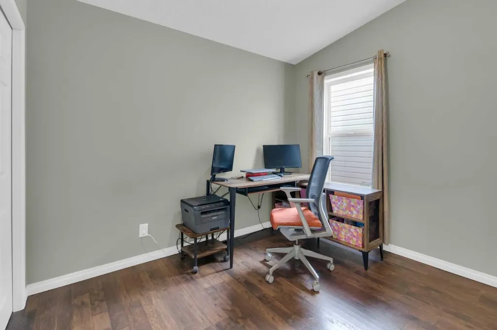 24 Evansbrooke Point NW Calgary AB T3P1G9