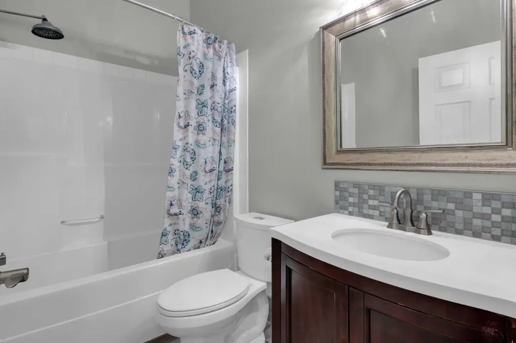 24 Evansbrooke Point NW Calgary AB T3P1G9