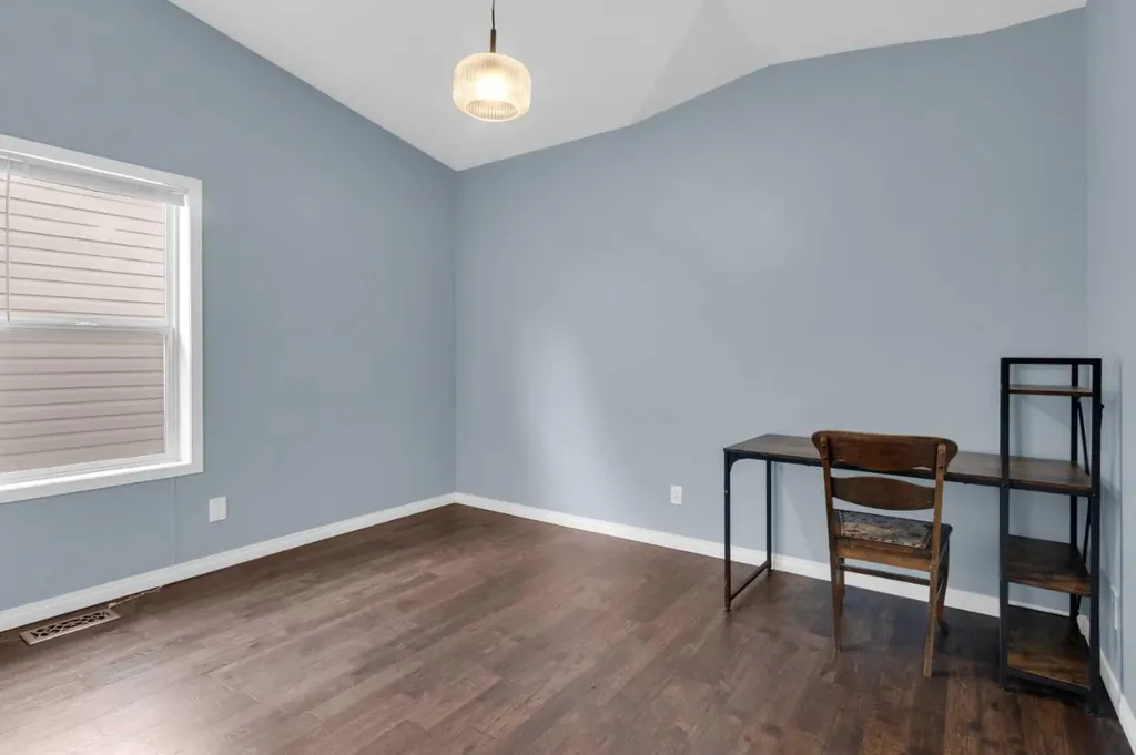 24 Evansbrooke Point NW Calgary AB T3P1G9