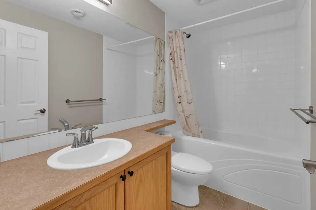 24 Evansbrooke Point NW Calgary AB T3P1G9