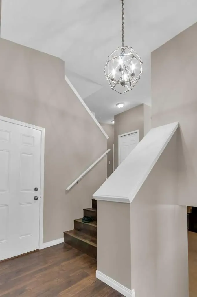 24 Evansbrooke Point NW Calgary AB T3P1G9