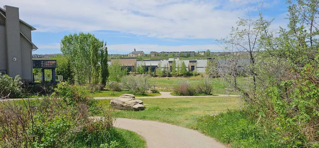 24 Evansbrooke Point NW Calgary AB T3P1G9