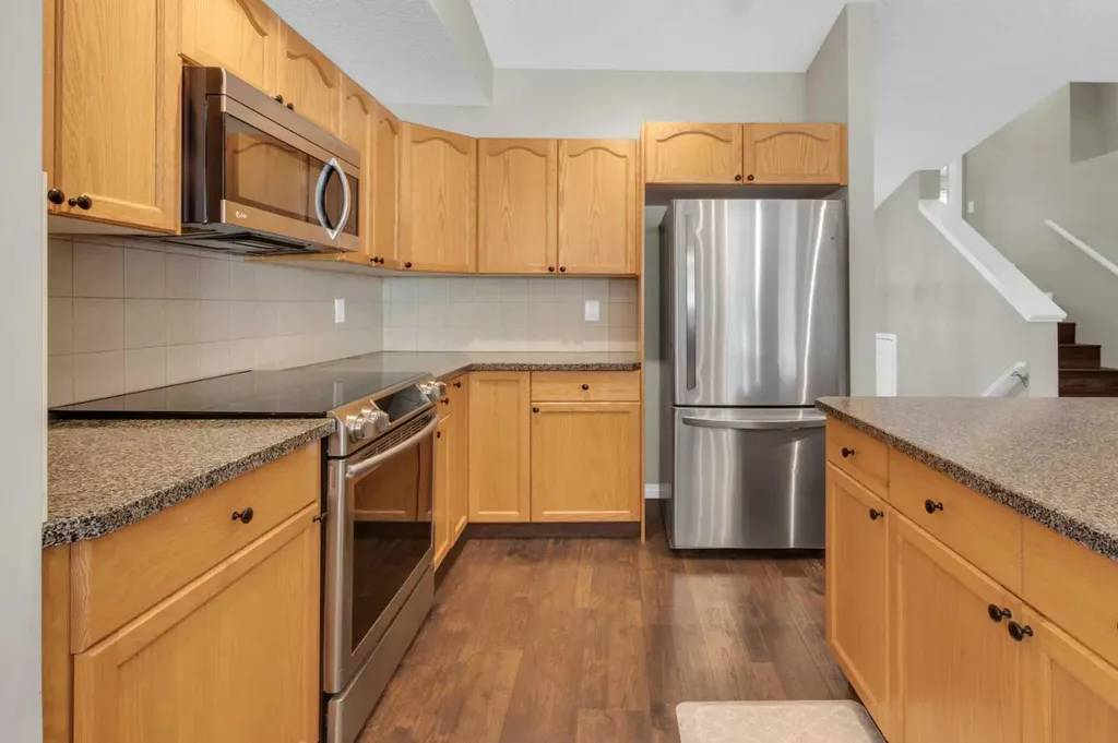 24 Evansbrooke Point NW Calgary AB T3P1G9