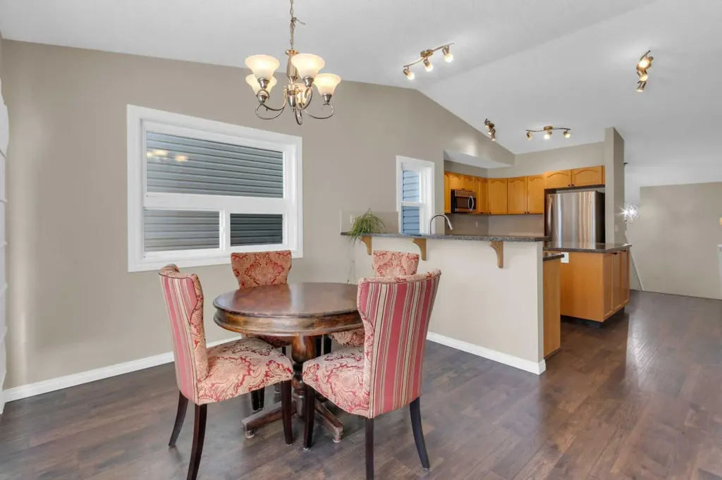 24 Evansbrooke Point NW Calgary AB T3P1G9