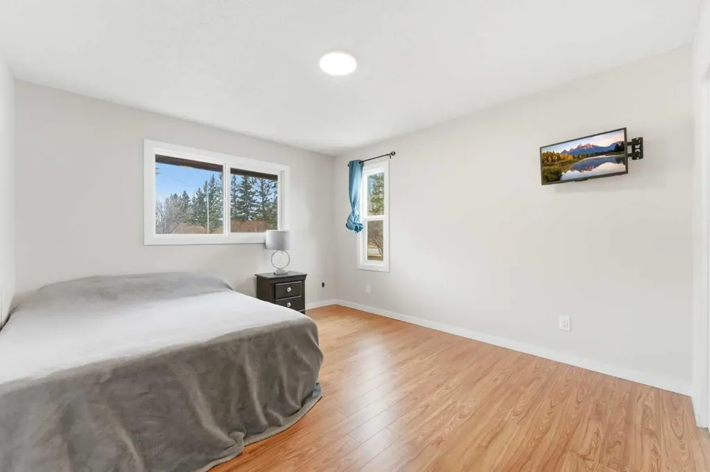616 1 Street NE Sundre AB T0M 1X0