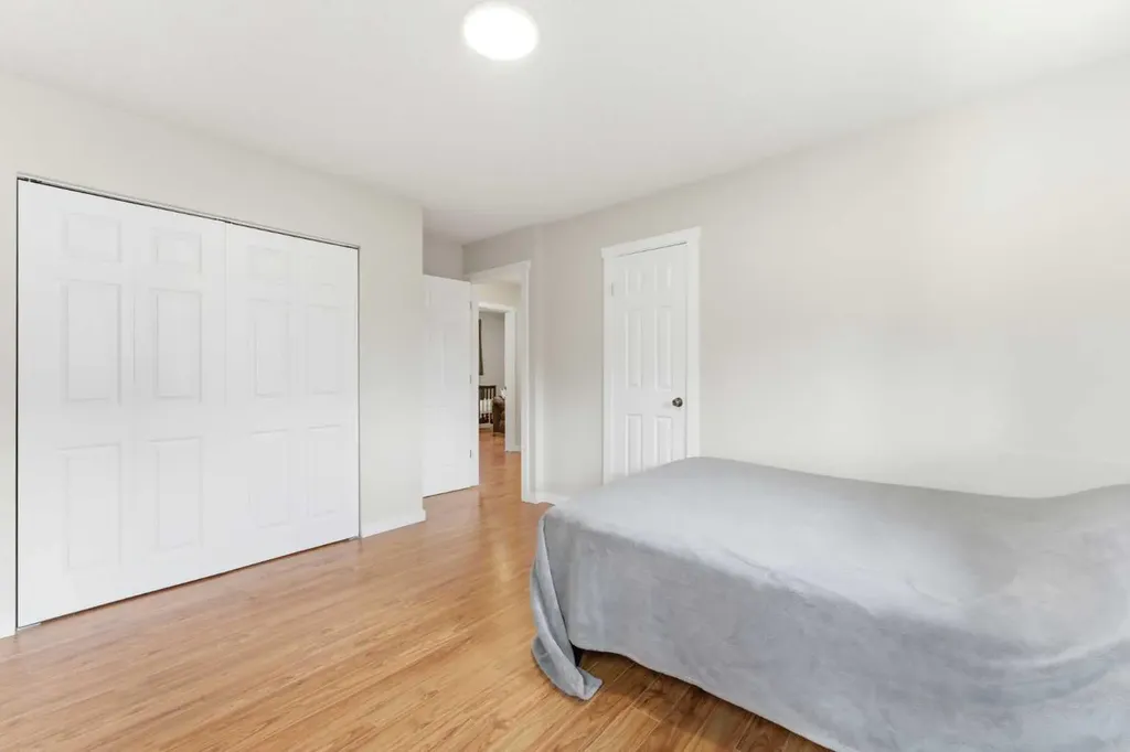616 1 Street NE Sundre AB T0M 1X0