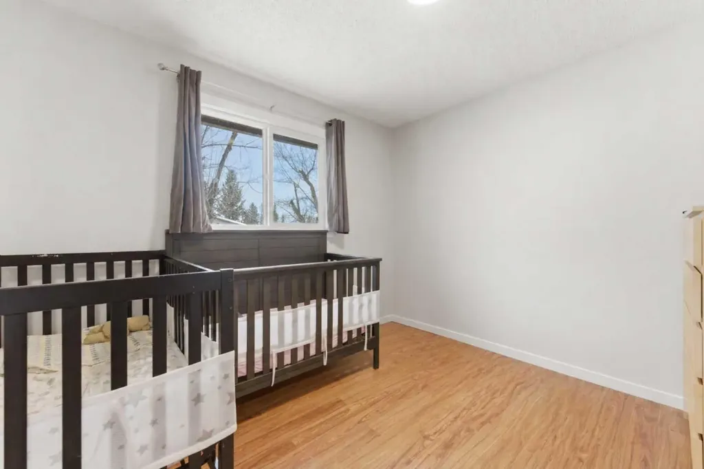 616 1 Street NE Sundre AB T0M 1X0