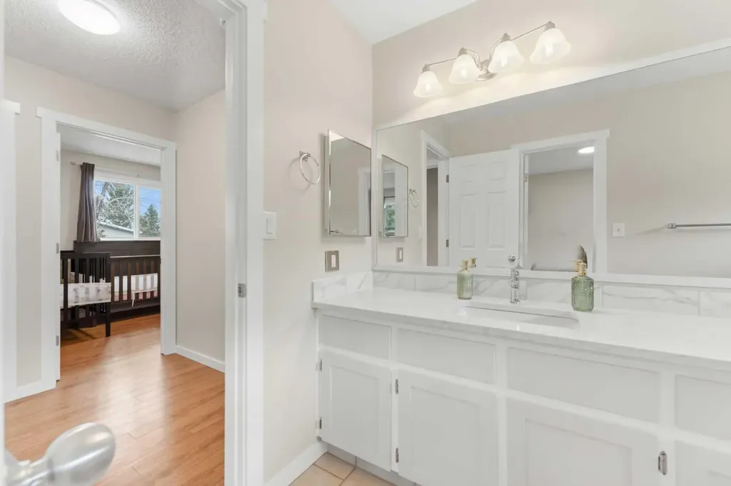 616 1 Street NE Sundre AB T0M 1X0