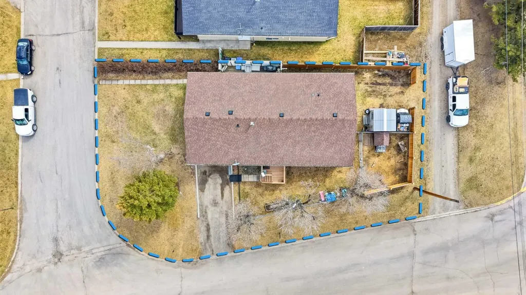 616 1 Street NE Sundre AB T0M 1X0