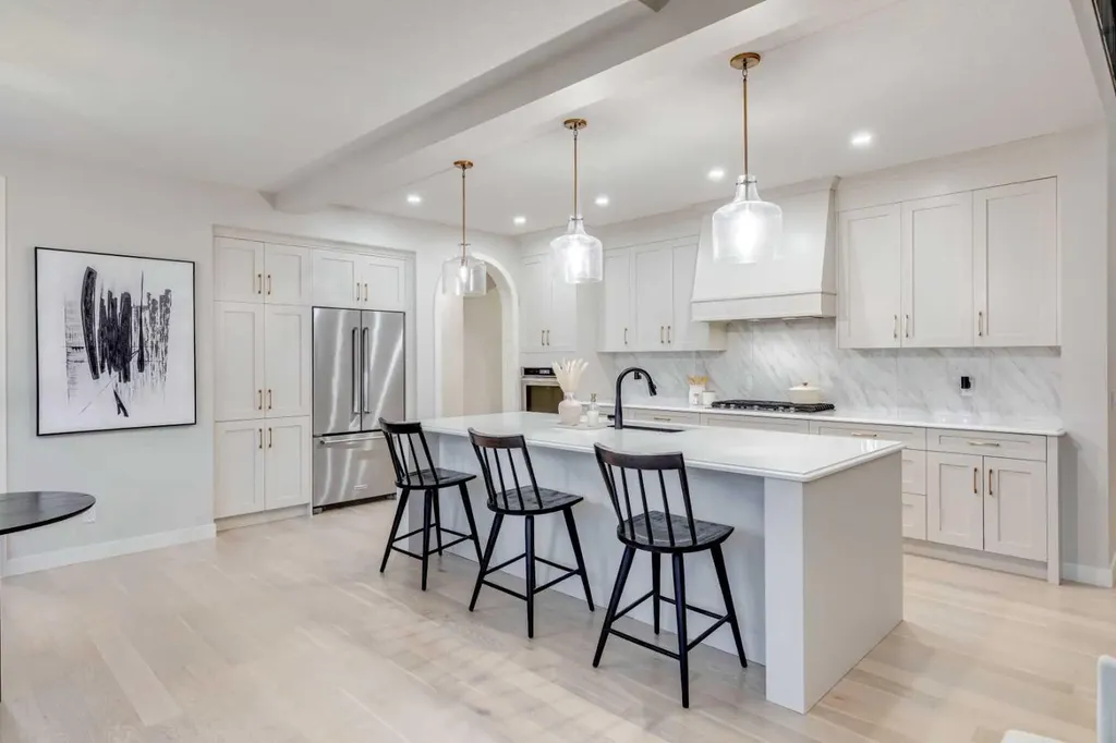158 Marina Landing SE Calgary AB T3M 3J5