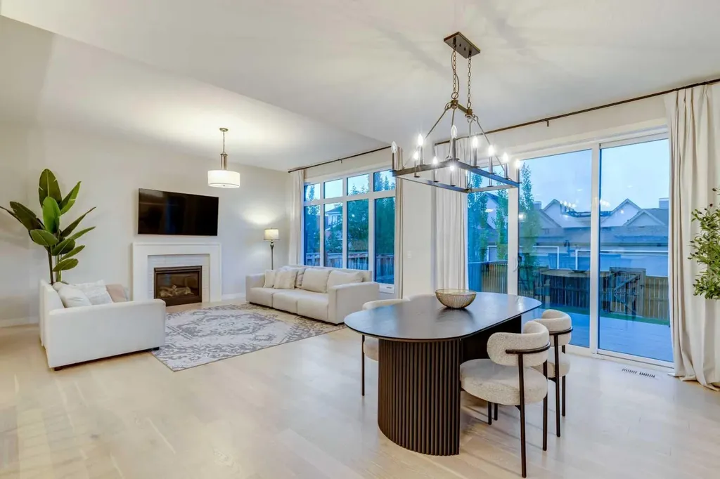 158 Marina Landing SE Calgary AB T3M 3J5