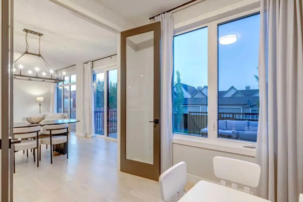 158 Marina Landing SE Calgary AB T3M 3J5