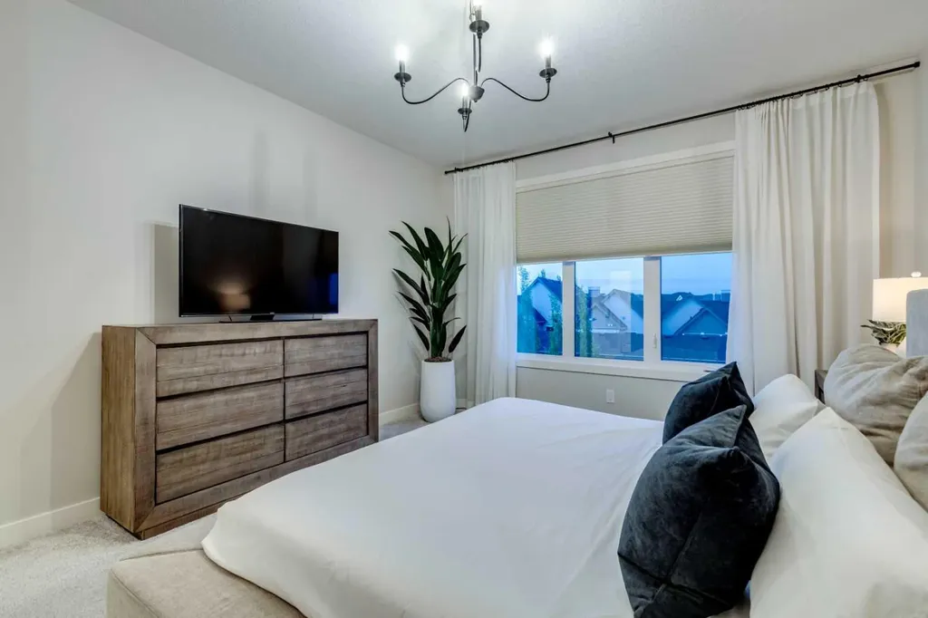 158 Marina Landing SE Calgary AB T3M 3J5