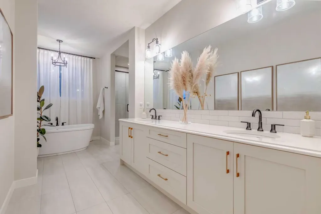 158 Marina Landing SE Calgary AB T3M 3J5