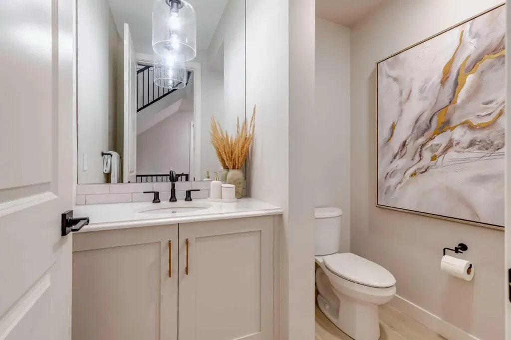 158 Marina Landing SE Calgary AB T3M 3J5