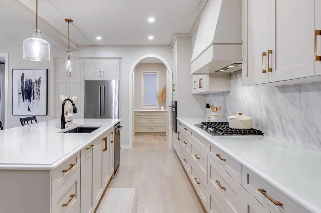 158 Marina Landing SE Calgary AB T3M 3J5