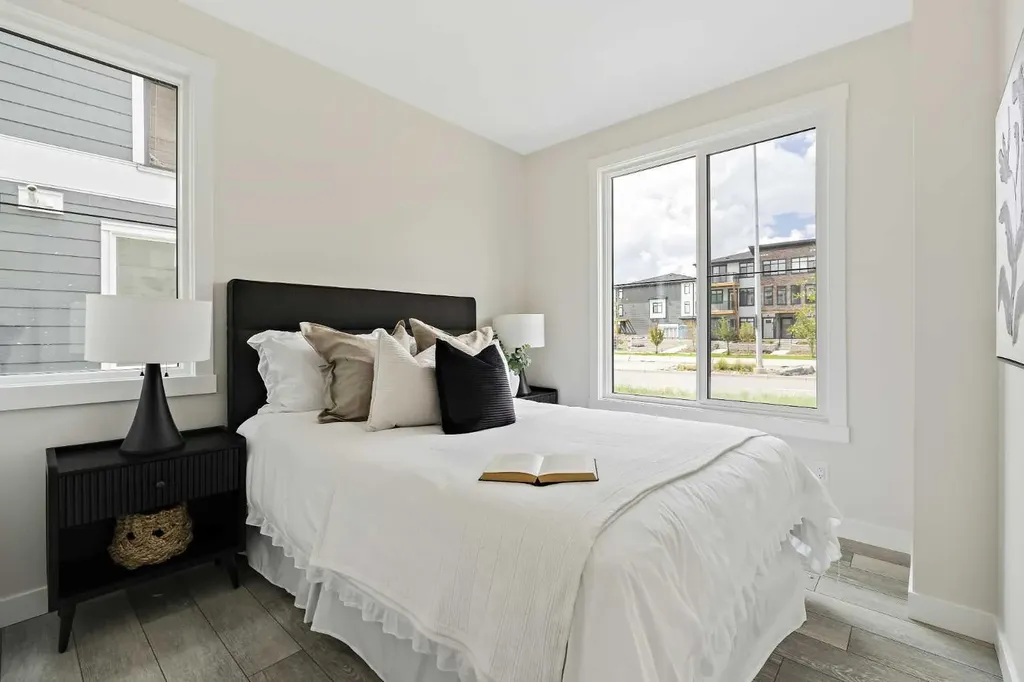 60 Howse Lane Calgary AB T3P 2Z6