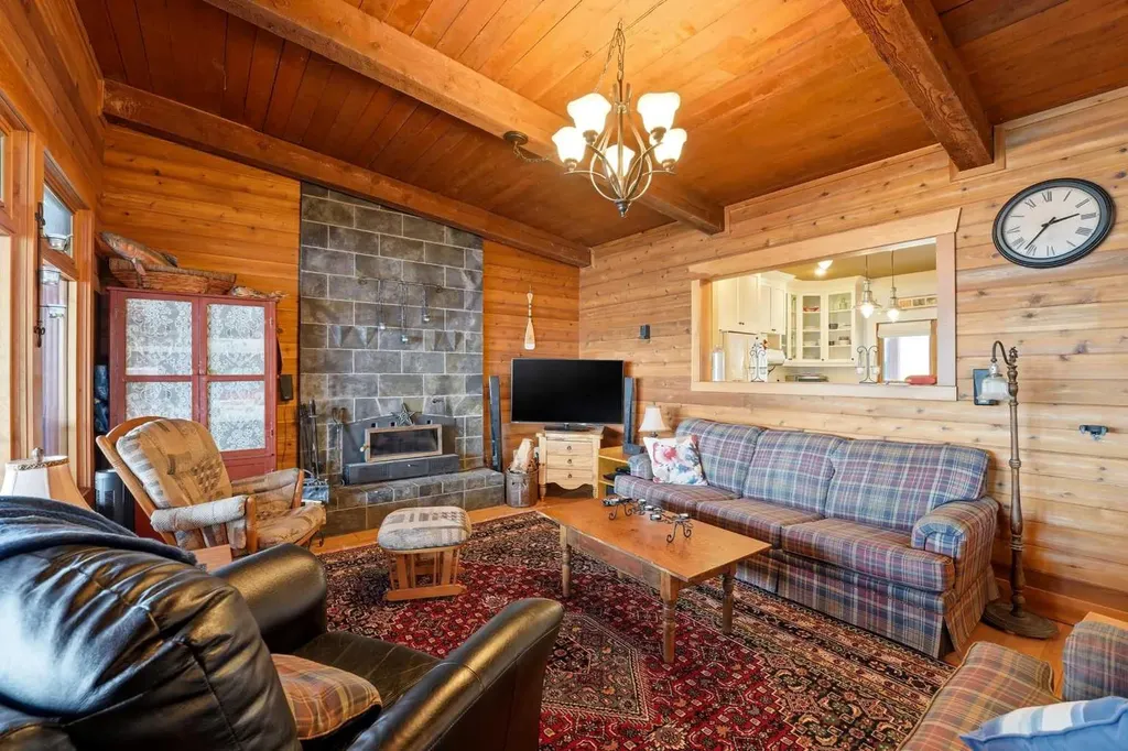 361 Birchcliff Road Birchcliff AB T4S 1R6