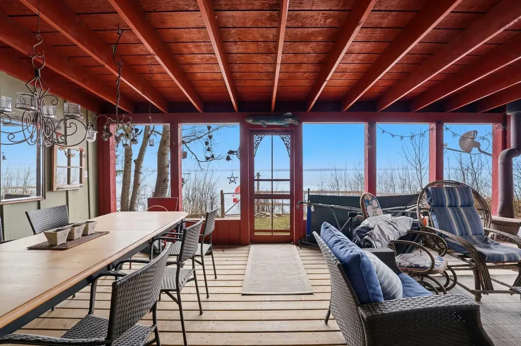 361 Birchcliff Road Birchcliff AB T4S 1R6