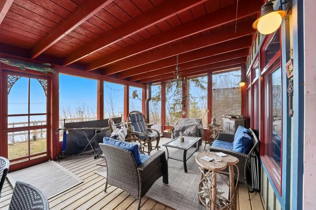 361 Birchcliff Road Birchcliff AB T4S 1R6