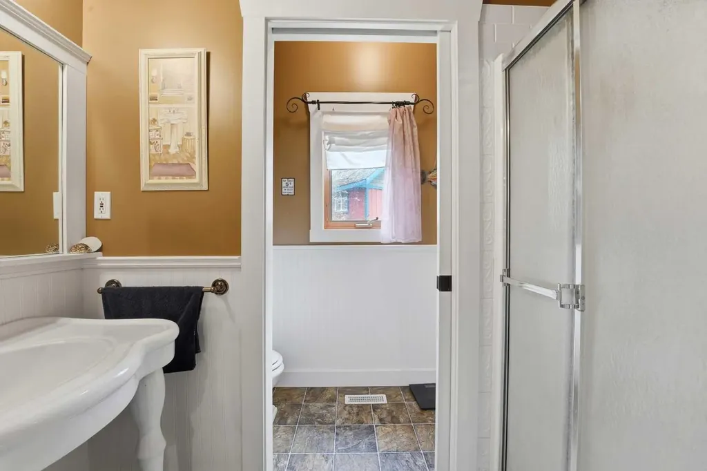 361 Birchcliff Road Birchcliff AB T4S 1R6