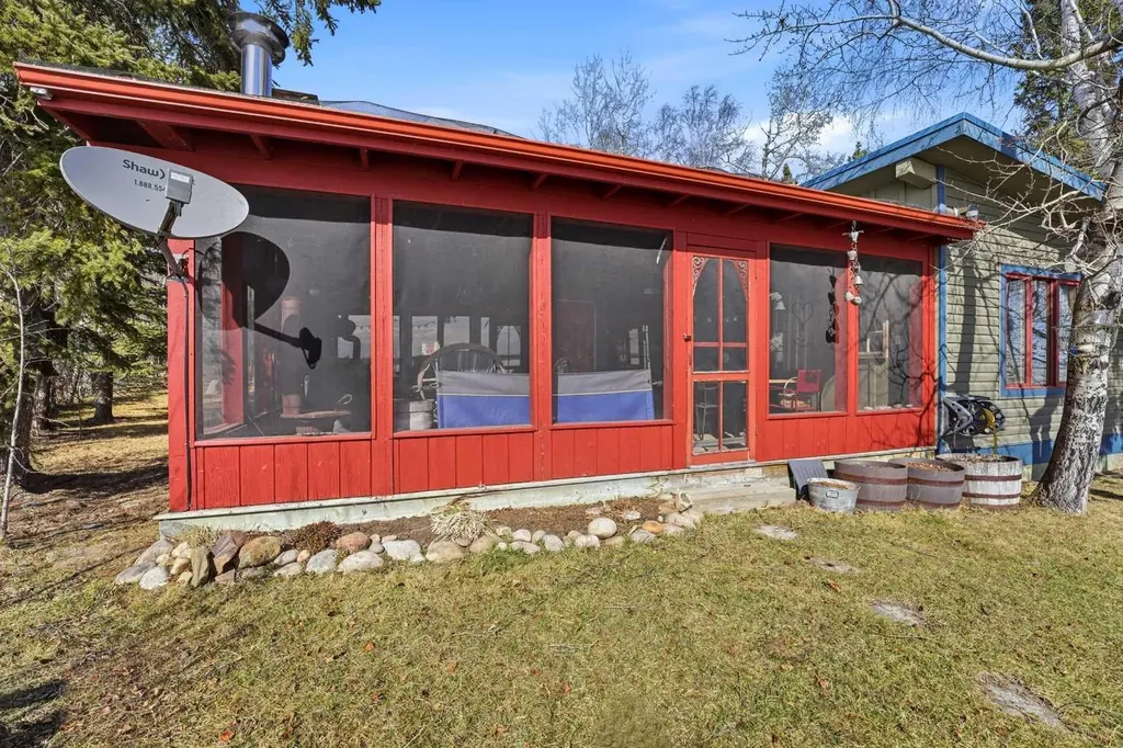 361 Birchcliff Road Birchcliff AB T4S 1R6