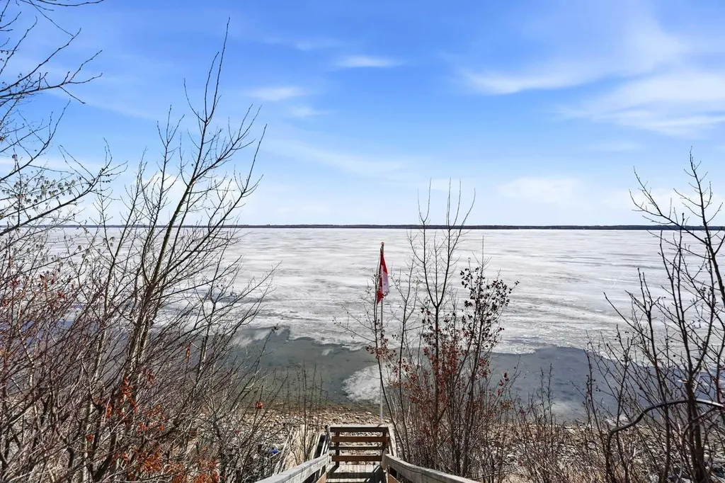 361 Birchcliff Road Birchcliff AB T4S 1R6