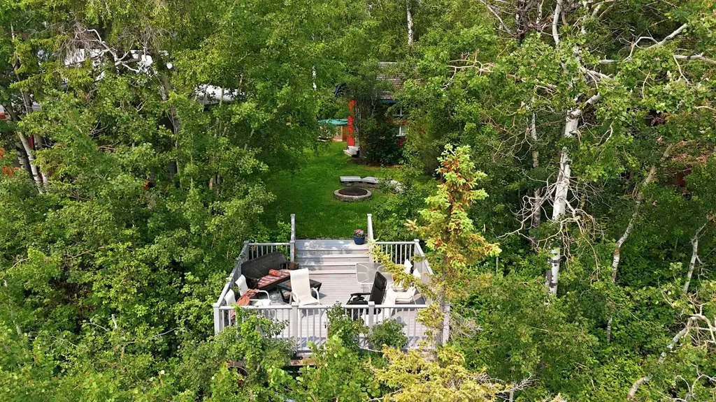 361 Birchcliff Road Birchcliff AB T4S 1R6