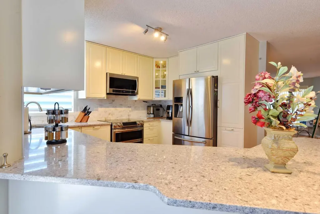 105 Coral Springs Close NE Calgary AB T3J 3S5