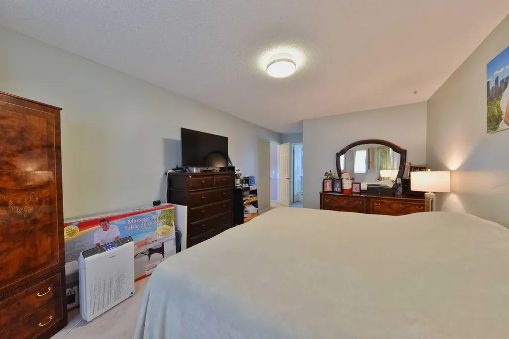 105 Coral Springs Close NE Calgary AB T3J 3S5